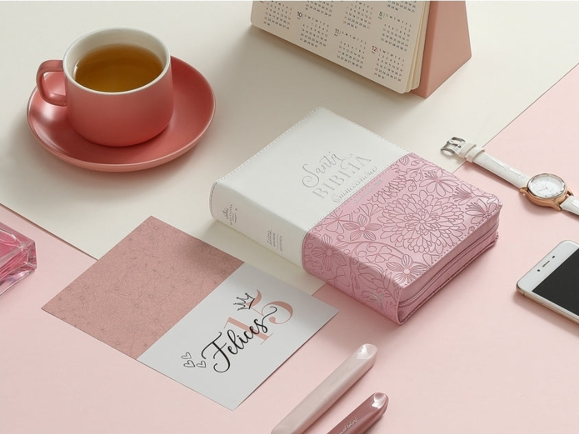 Biblia Quinceañera con Cierre y con Caja de Regalo RV1960 imit. piel rosa plateado con índice