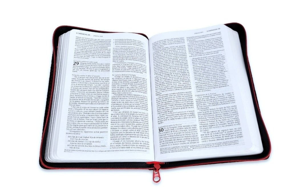 Biblia Edición Compacta con Cierre NTV, tela, negro