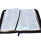 Biblia con Cierre Letra Grande 12 puntos RV1960 imit piel negro león en pie con índice