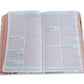 Biblia Tamaño Manual RV1960, tapa dura blanco y coral con canto floral