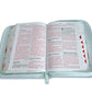 Biblia con Cierre compacta 12 puntos RV1960, imit piel flores azul con índice y canto floral