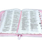 Biblia con Cierre Compacta 11 puntos RV1960 imit piel con canto pintado rosado y mariposas con índice
