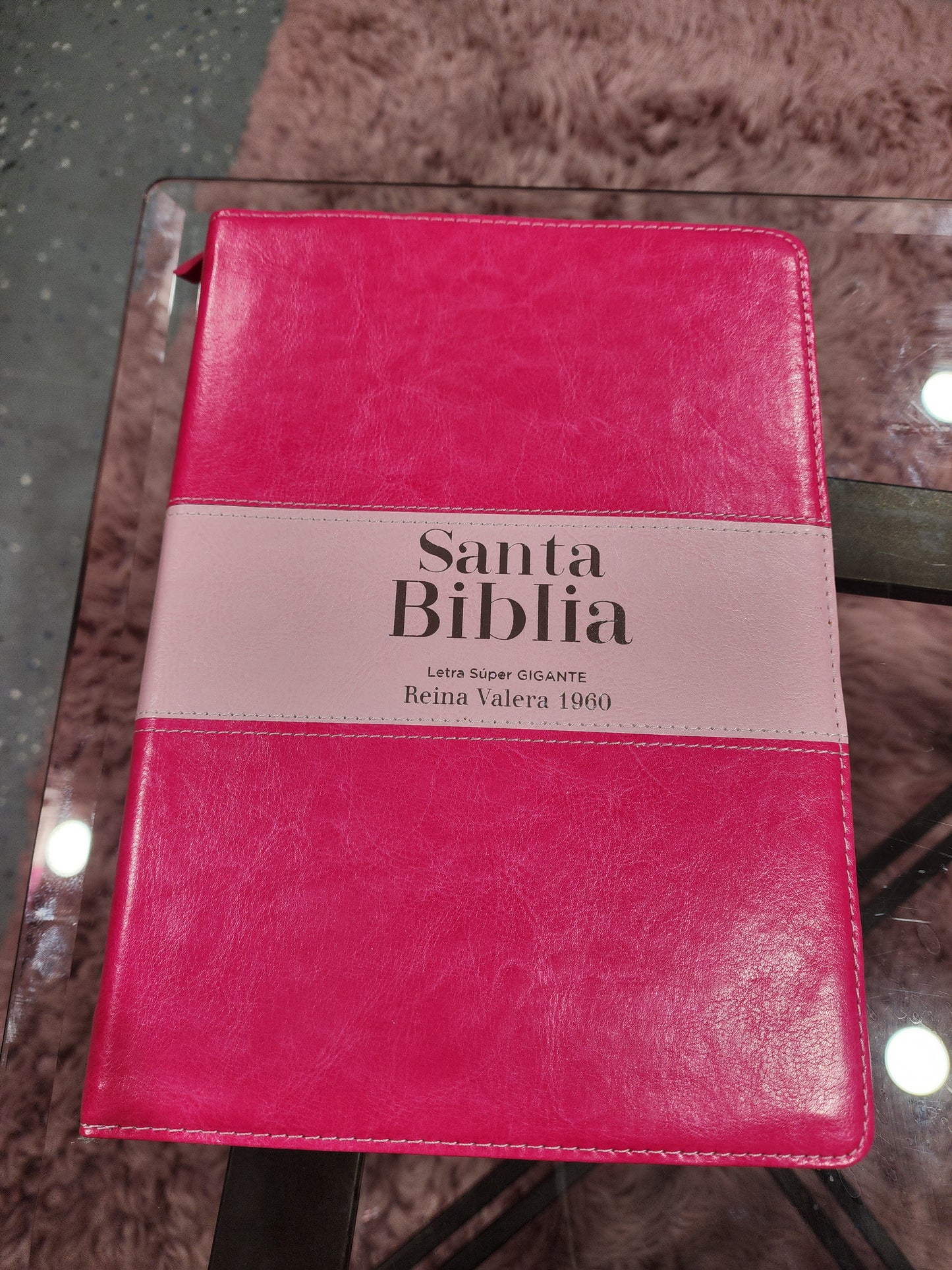 Biblia RV1960 Letra Super Gigante, piel duo tono fucsia-rosa.