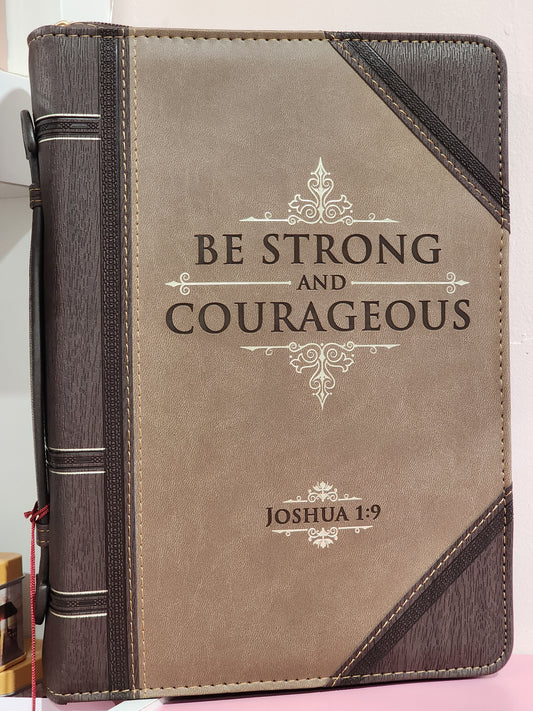 Forro de Biblia Grande, Be strong and courageous, Joshua 1:9, luxleather brown